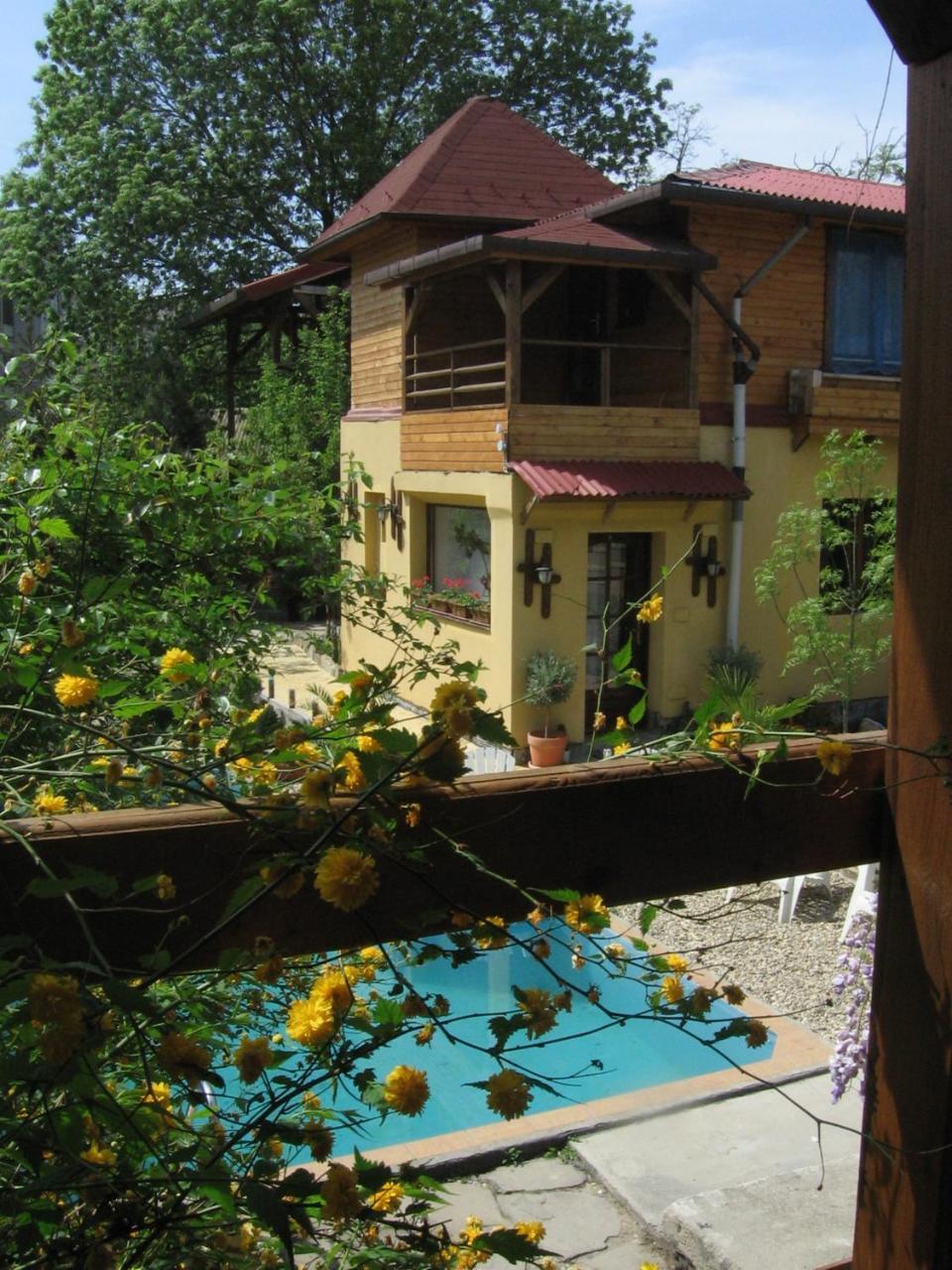 Casa Mica 3* Bucureşti